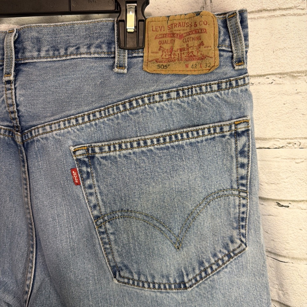 Levi's 505 Men's Jeans W42 L32 Straight Leg Zip Fly Light Wash Y2K